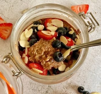 Banana and Date Overnight Oats